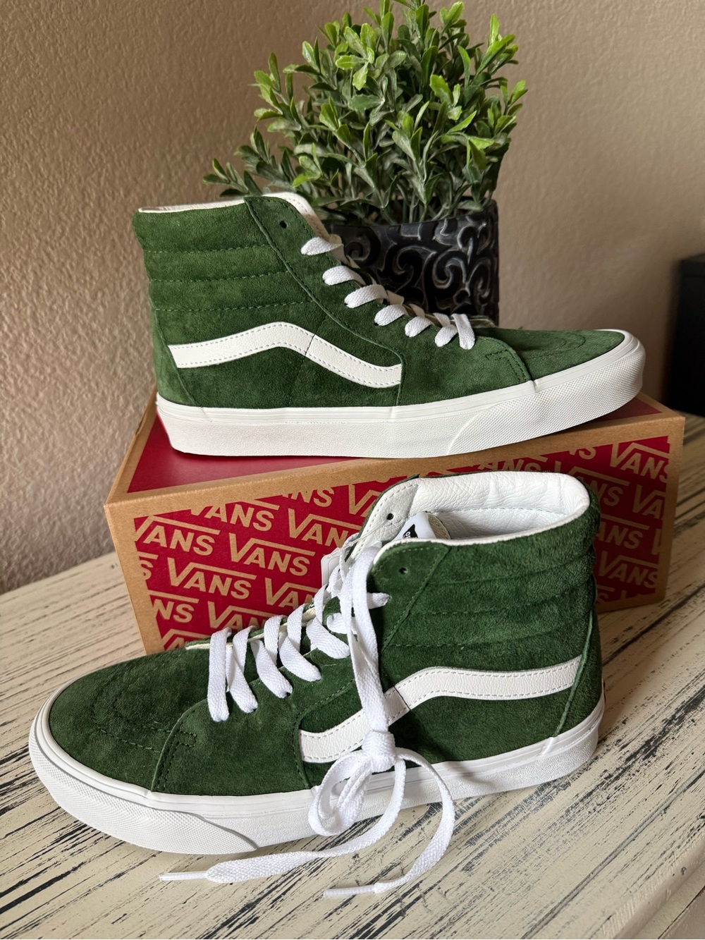 NEW!  Retired Vans Green Suede High-Top Sneakers with White Stripe 7.5/6 & 9.5/8